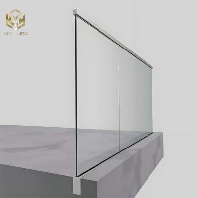 Chine Clôture en verre en aluminium anti-corrosion avec une hauteur de 1,5 m pour les zones côtières à vendre