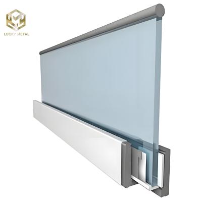 Chine Garantie de 10 ans pour les clôtures de panneaux de verre en aluminium pour les bâtiments commerciaux à vendre