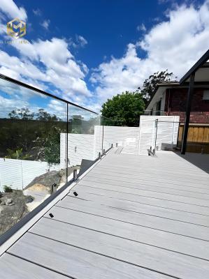 Chine Clôture d'escalier en verre d'aluminium à faible entretien avec verrouillage de sécurité pour enfants à vendre