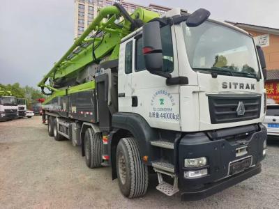 Chine Année 2021 Zoomlion Sitrak châssis 56m camion de pompage de béton pour les travaux de construction prêt-mix transport de béton à vendre