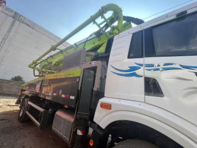 Chine Utilisé de seconde main 38m Zoomlion hydraulique monté béton pompe camion utilisé JIEFANG machines de construction à vendre pour la construction de béton prêtmix à vendre