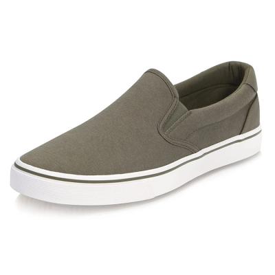 China Custom Made Popular Fashion Trend Design Comfortable Flat Green Men Slip On Walking Sport Shoes for sale