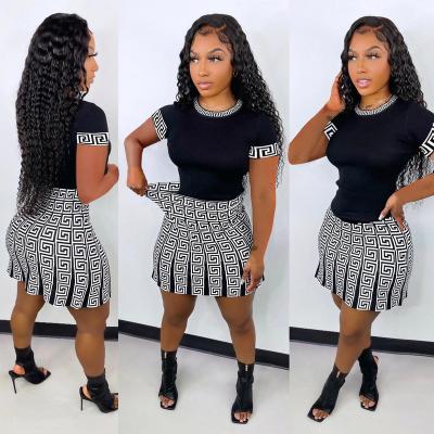 China Breathable Trendy top seller Casual Fashion Striped Print Crew Neck Mid Skirt Sets Two Piece Nightclub Suit Women for sale