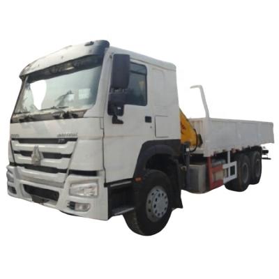 China HOWO Truck Mounted Crane 12TONS telescopic boom (knuckle boom) Folding Arm Crane trucks for Sale for sale
