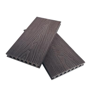 Chine Des planches de terrassement composites en WPC brun foncé résistant aux intempéries pour balcon à vendre