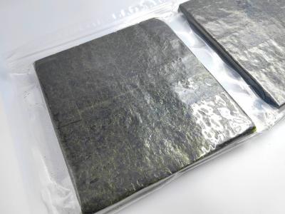 China Sushi Nori: Toasted, Dark Green, Seaweed Sheets, Ideal for Sushi - inspired Snacks for sale