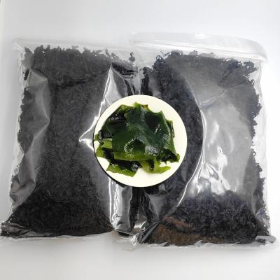 Chine Wakame séché haut de gamme: réhydrate pour être grossier, vert vif, parfait pour le Dashi et les salades maison à vendre