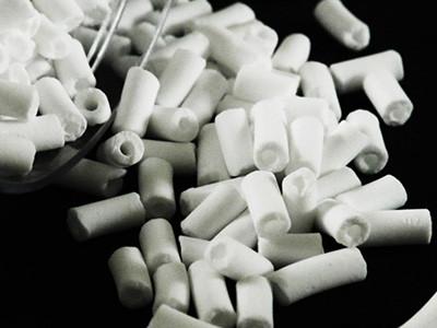 China Unterstützung 3.2mm Raschig Ring Shape Gamma Alumina Catalyst 4.8mm 6.4mm zu verkaufen