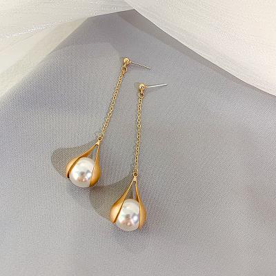 China 2021 Trendy Trendy Jewelry 63mm Long Pearl Dangle Earrings Women for sale
