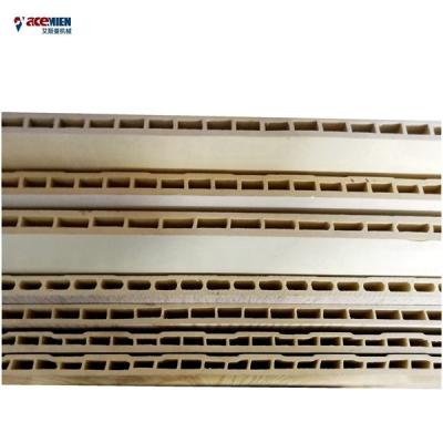 China Painel de teto plástico do pvc que faz a máquina a linha de produção de pouco peso dos painéis de teto à venda