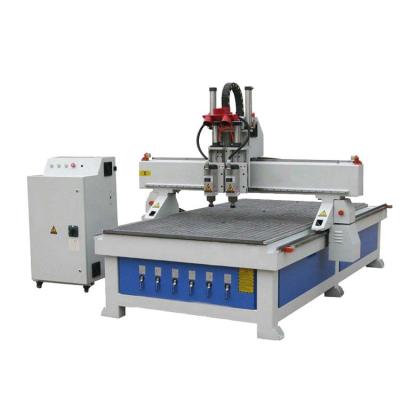 China Máquina de gravura do Cnc da indústria 1300*2500mm da mobília totalmente automático à venda