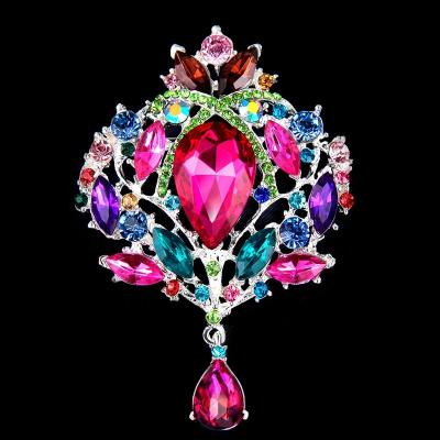 China Simple spot hot supply style PUSHI handmade brooches flower crystal crown queen brooch pin female for sale