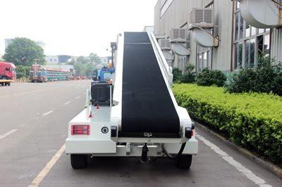 China Lead Acid Battery 8m Driveable Baggage Conveyor Belt Loader For Regional And Wide Bodied Aircraft for sale