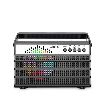 China Outdoor Portable 8W LED Flashing Light Led Audio Wireless Speaker Mic Tws Bt Solar Charge Fm Radio Loud Flashing Light Noise Subwoofer Radio for sale