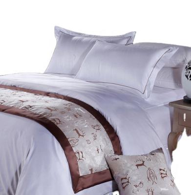 China Cheap Anti Pill 50% Polyester 50%cotton 300TC Hotel Bed Linen Fabric Roll For Bed for sale