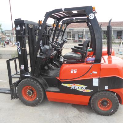 China Factory 2.5tons CPCD25G 2000kg Forklift Diesel Forklift for sale