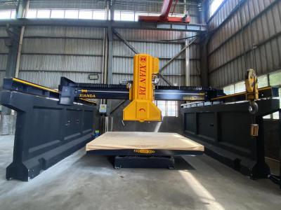 Chine Machine de découpe de tuiles de pont entièrement automatique avec mouvement automatique de la table et puissance brute de 57/67kw à vendre