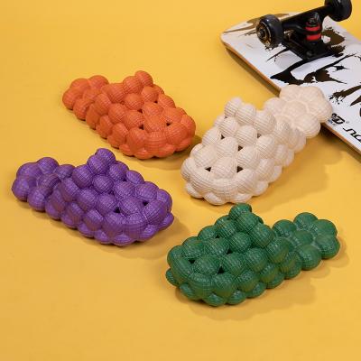 China Around 2022 Funny Soft Men's Indoor Slippers Litchi Sandals Women's Breathable Bubble Massager Slippers Beach Unisex for sale