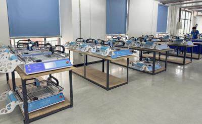 Китай Charmhigh Desktop 2 Heads SMT Pick And Place Machine Производство небольших партий Прототипирование Исследование Преподавание продается