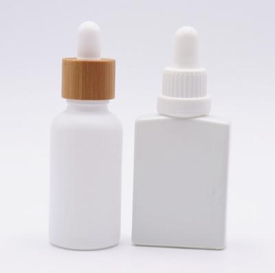 China 2021fashion Essential Oil Cosmetic CBD Bottle High Quality Different Cap Popular Oil Perfume Oil Dropper Bottle for sale