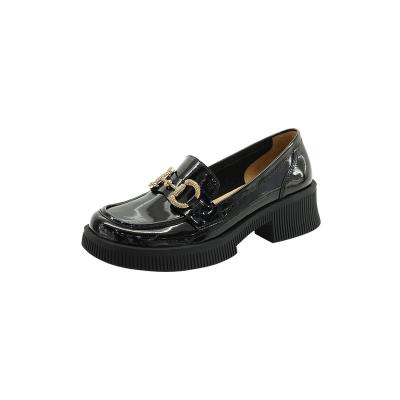 China Fashion Trend New Arrivals Genuine Leather Casual Shoes Women Shoes Italian Flats Ladies Shoe for sale