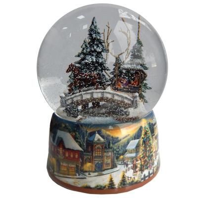 China High Quality Europe Resin Customized Musical Christmas LED Water Globe for sale