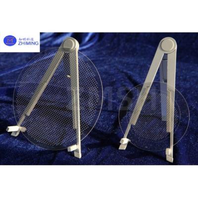 Chine TGV Saphir Wafer Substrate de verre perforé à travers le verre via TGV personnalisé à vendre