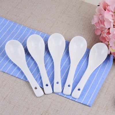 China Viable Pure White Ceramic Bone China Food Spoon Dinner Soup Spoon Chinese Serving Spoons Customized Logo Acceptable for sale