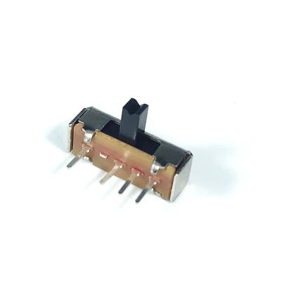 Китай Переключатель скольжения, 1P3T с переключателем PCB бортового угла 4pin горизонтальным сползая, переключателем нажима прерывателя включеный-выключеным, мини тумблером продается