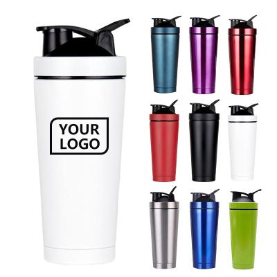 China Stocked 24 Ounce Strada Insulated Stainless Steel Double Wall Vacuum Insulation Gym Protein Shaker Bottle Keeps Drinks Cold For 24 Hours for sale