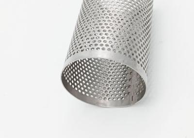 Chine Trou du Sus 304 3mm perforé autour de la tuyauterie en acier pour le filtre d'eau à vendre