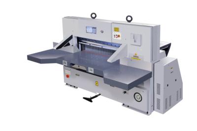 China Máquina automática de corte de papel de largura de 780 mm para impressão à venda