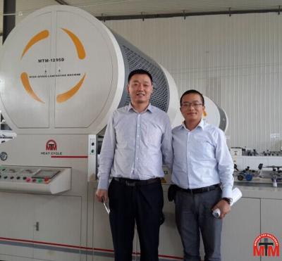 China High Efficiency Solvent Based Glue Automatic Flute Laminator for sale