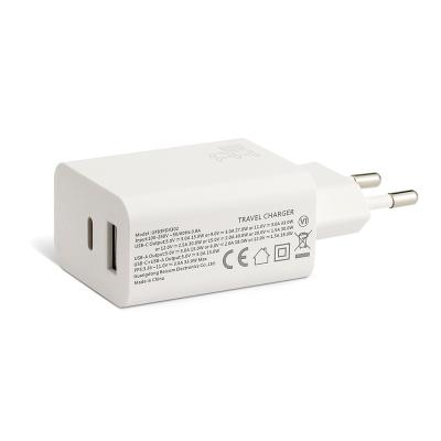China Universal UF83PD3302 18w QC Charger Black 30w Travel 30w Usb Qc30 Type C Charger Universal Palladium Charger Dual Port Adapter for sale