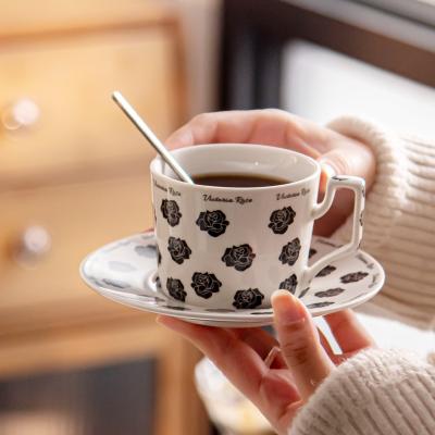 China Porcelain Teetasse Tasse Beker Tazas Ceramic Tea Cup And Saucer Set With Spoon for sale