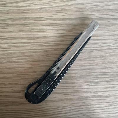 China Black Knife Body And Red Tail With Snap-off Blade Type Made Of SK2 Steel for sale
