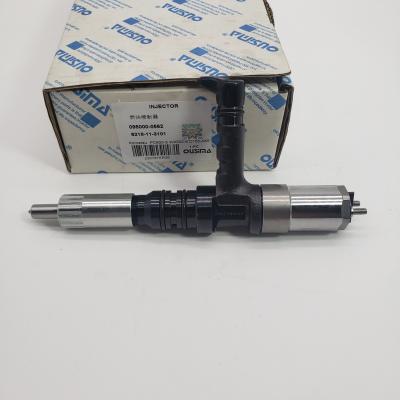 China Diesel Fuel Injector 095000-0562/ 6218-11-3101 Suitable for Komatsu PC600-8 WA500-6 D155-AX5 for sale