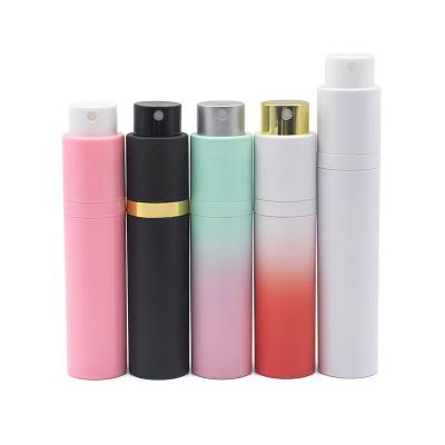 China Portable 10ML 15ML And 20ML Empty Spray Pen For Perfume Customized Colors With Gradient for sale