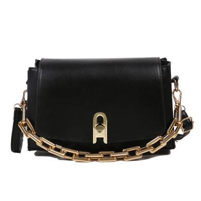 China Portable Hot Selling Design Fashion One-Shoulder Cross - Body Bag Popular And Versatile Embroidered Women's Lock Wire Bag for sale