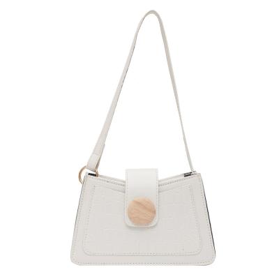 China Design Fashion Portable Hot Selling One-Shoulder Cross - Body Bag Popular And Versatile Fashion Lock Up Bag Women for sale