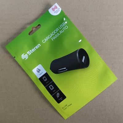 China Embalagem de carregador de carro duplo USB PET/PE de alta barreira. Certificado CE/RoHS. à venda