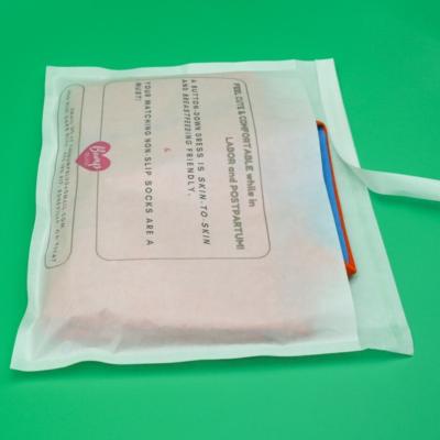 China Sustainable Earth-Friendly Paper Bags Accessories Shirts Packaging for Your Brand for sale