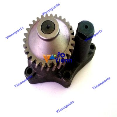 China 4TNE84 Excavator Oil Pump For Yanmar 4TNE84 Engine Parts Diesel Engine for sale