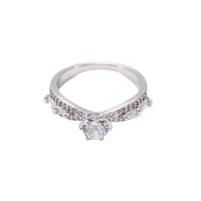 China Cheap Price 18k Gold Wedding Ring Engagement Wedding Rings Smart Crystal Women Jewelry CLASSIC Ring for sale