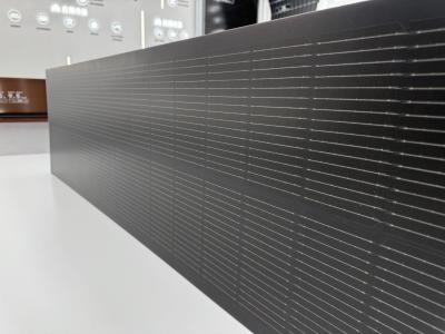 Chine Monocrystalline 12V 120W Solar Panel Compact Design for Curtain Wall 50000 Pieces Per Year à vendre