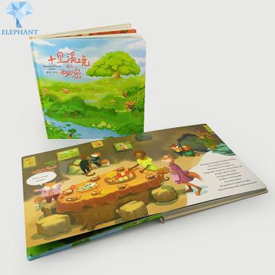 Chine Impression personnalisée de revêtement UV de livre du livre 157gsm Art Paper A4 de photo à vendre