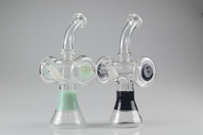 China O vidro de fluxo da cafeteira do laço dobro Bongs com bocal curvado à venda