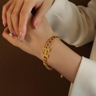 China Hyperbole Fashion Hot Gold Plated Bangle Magnetic Bangle Luxury Bracelet for sale