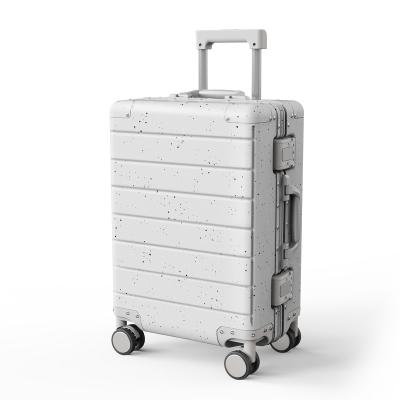 China Hot Sale Aluminum Travel Luggage Full Customize Aluminum Case 20/26 New Design Trolley for sale