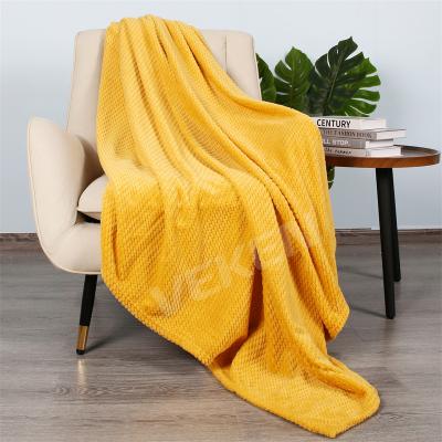 China Anti-Static Flannel Fleece Blanket For All Season Super Soft And Comfortable Microfiber Jacquard Blanket For Sofa Super Soft Fleece Blanket for sale